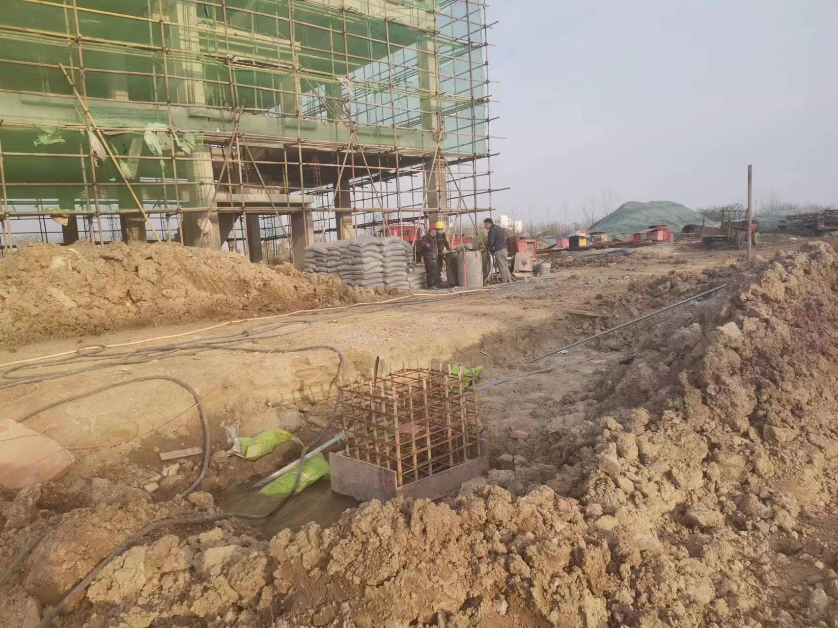 余姚当桥梁出现裂缝的时候应该及时加固修补